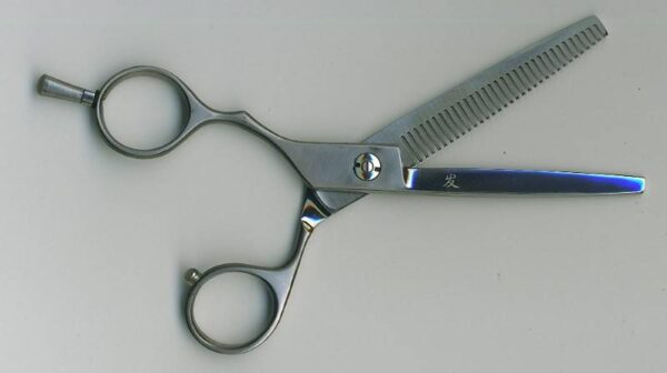 Yasakhi 05 TL 5.5" Balkezes Ritkító Olló